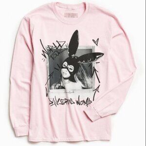 ARIANA GRANDE Dangerous Woman Tour Concert Tee - Pink, Medium